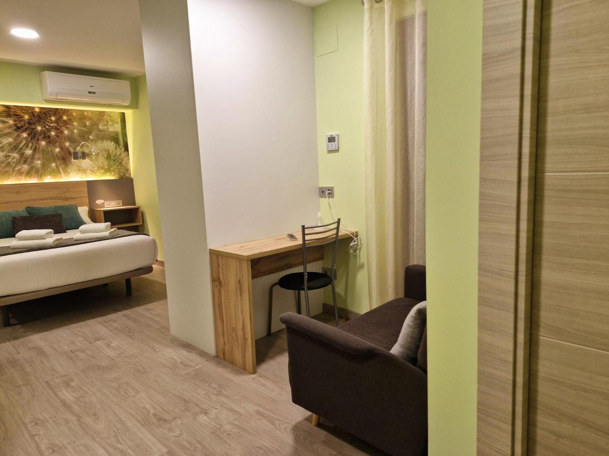 Feeling Home - Suites&Rooms Леон Экстерьер фото