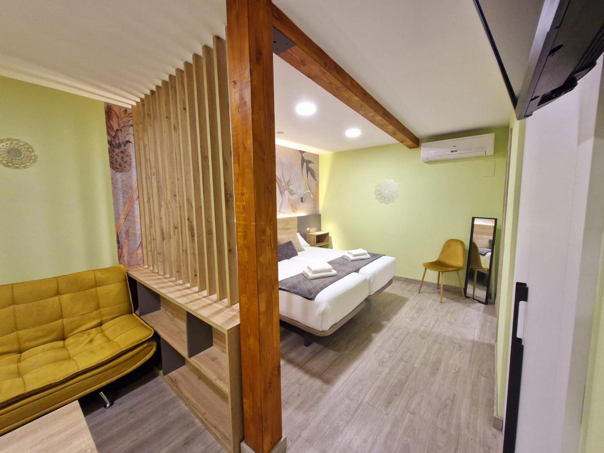 Feeling Home - Suites&Rooms Леон Экстерьер фото