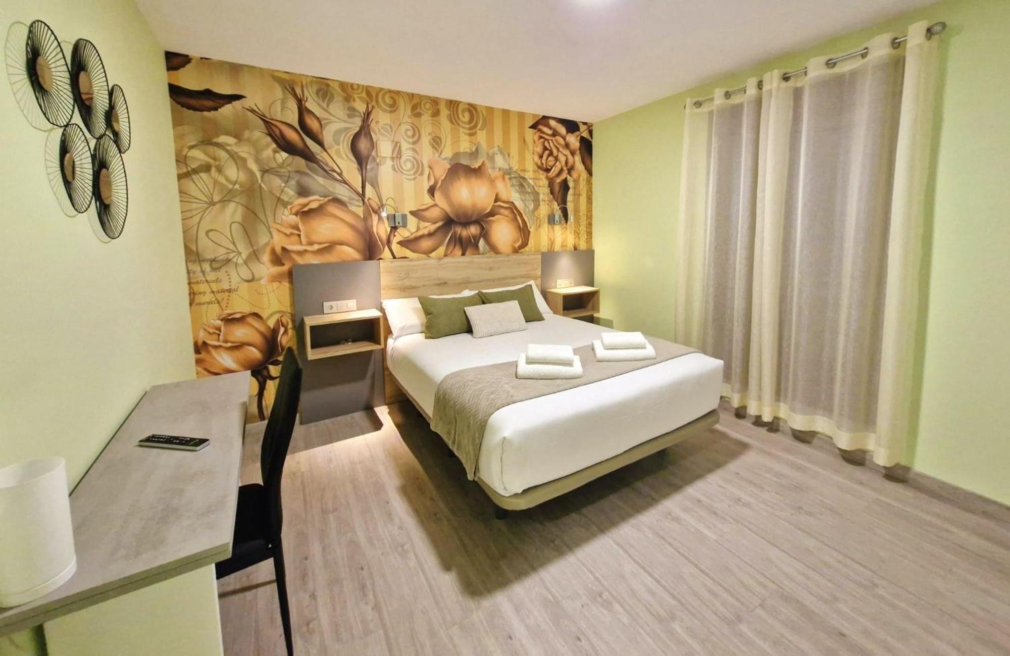 Feeling Home - Suites&Rooms Леон Экстерьер фото
