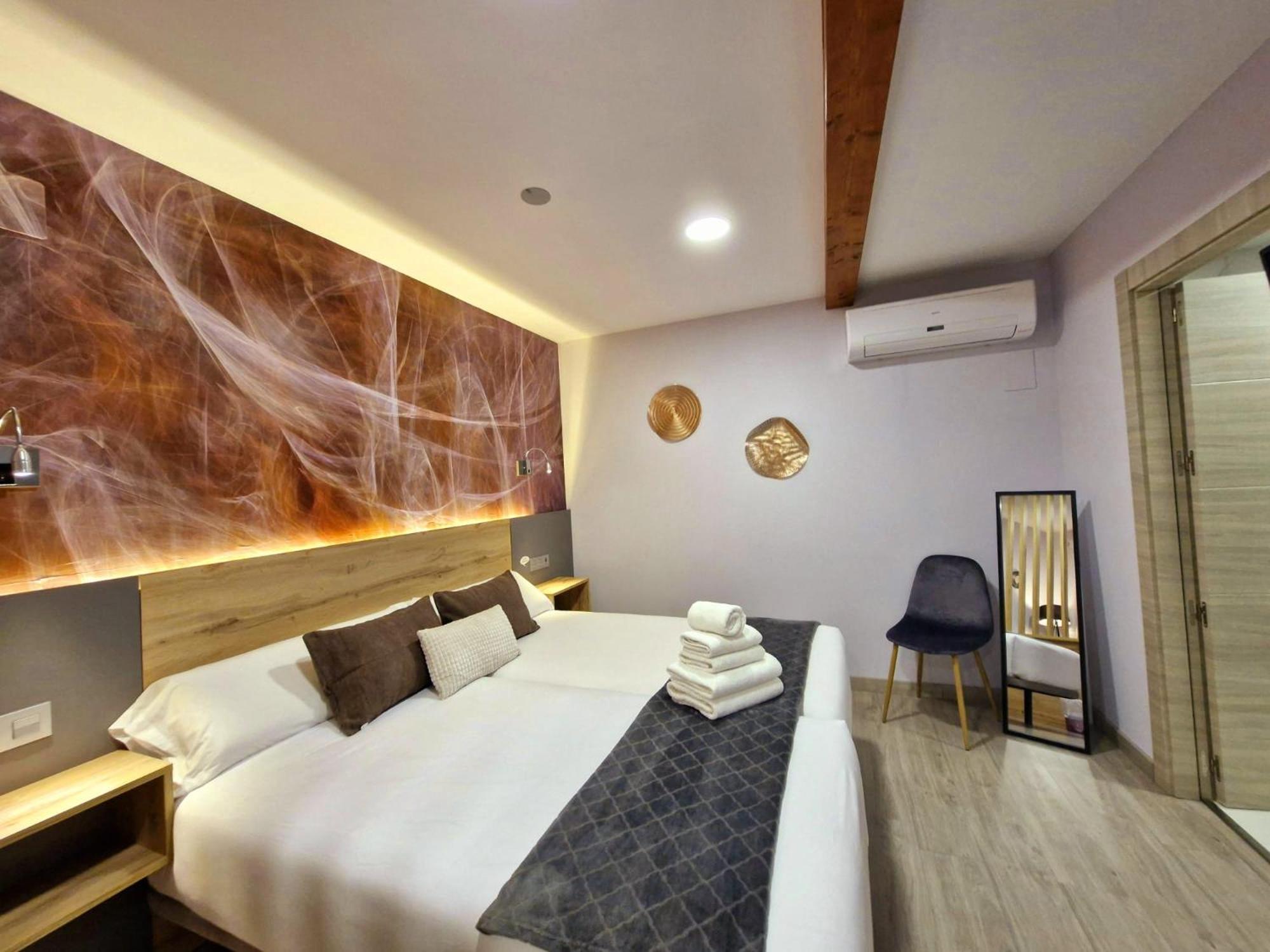 Feeling Home - Suites&Rooms Леон Экстерьер фото